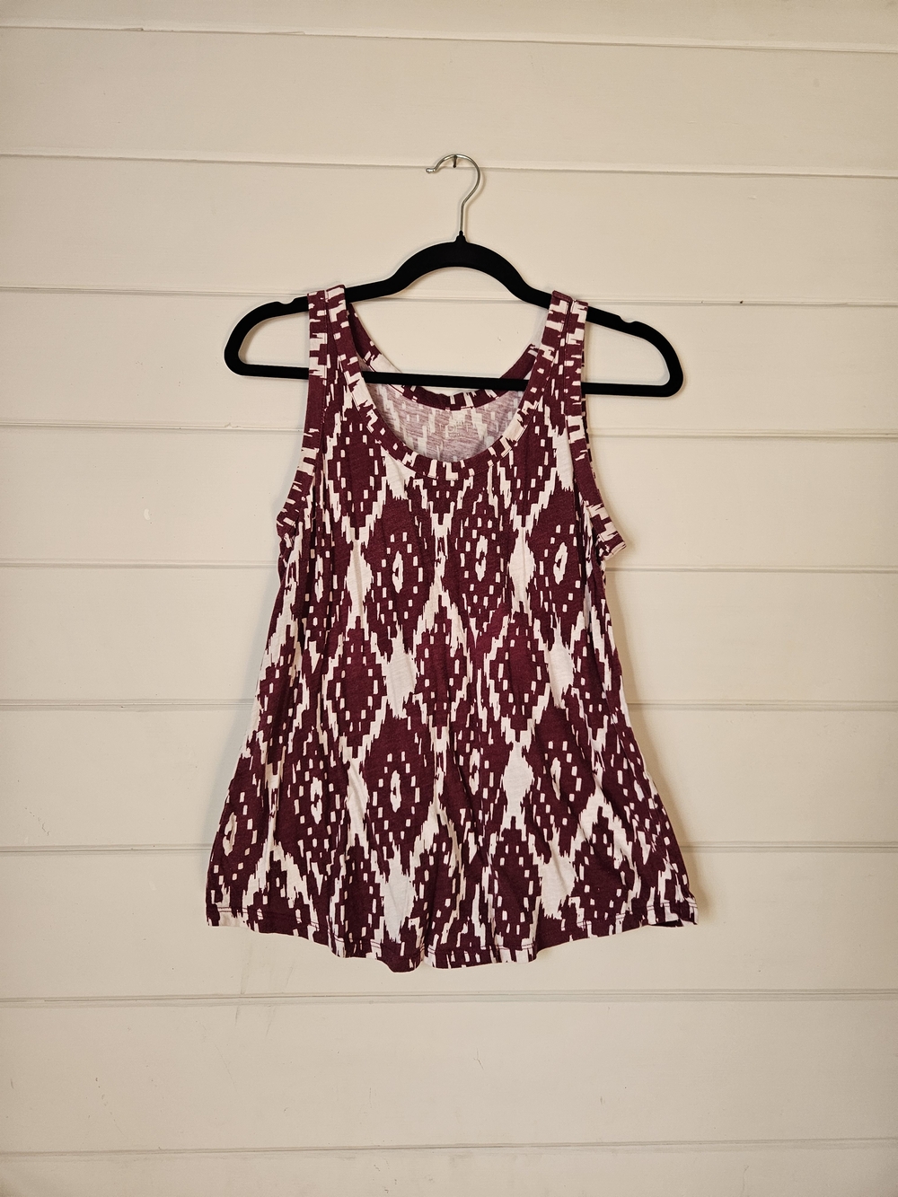 LOFT Burgundy and White Ikat Print Tank (M)